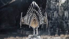 RETURN OF THE KING Replica Crown of Gondor Comes With Incredible Minas Tirith Base