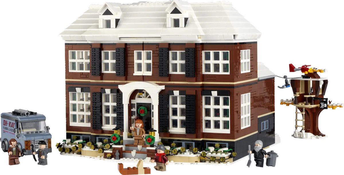 LEGO's Home Alone McAllister House Set open and on full display from the front